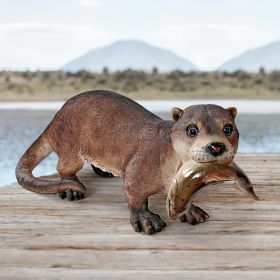 RIVER OTTERS BIG CATCH STATUE