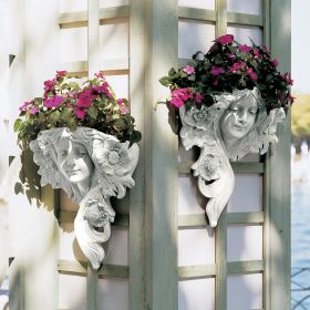 SET OF PRINTEMPS AND ETOILE PLANTERS            NR