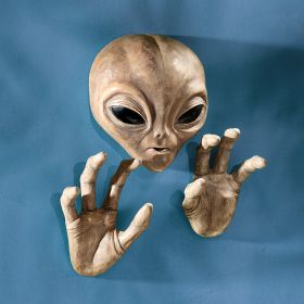 ROSWELL THE ALIEN PLAQUE